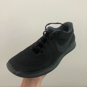 Nike Free RN SIZE 9.5 Women